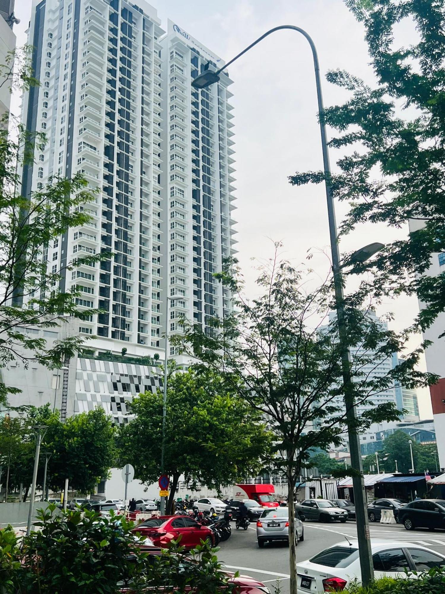 Colony Suites Klcc By Hibernate 吉隆坡 外观 照片